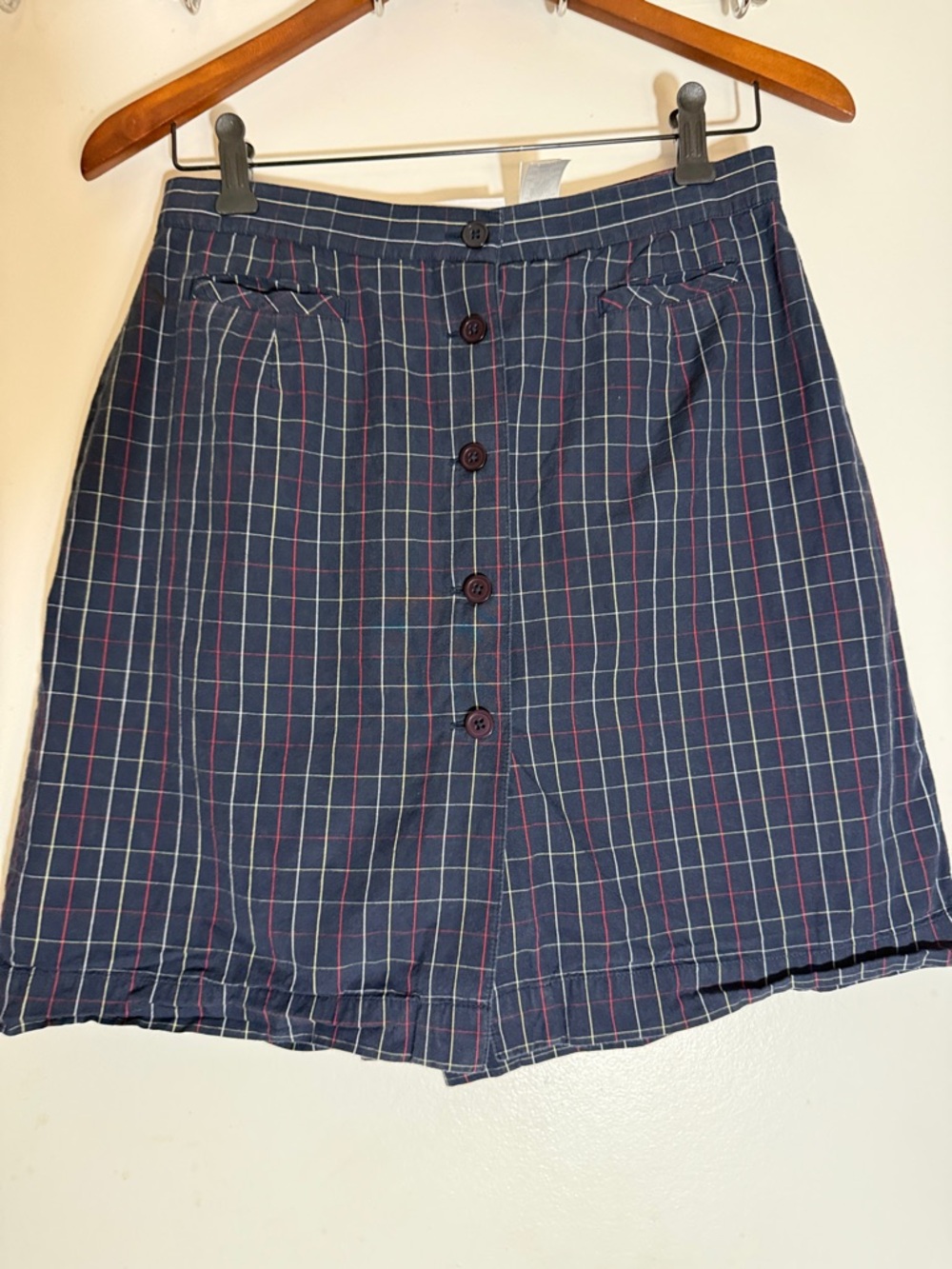 Liz Claiborne Navy Plaid Button-Front Mini Skort with Red & White Lines